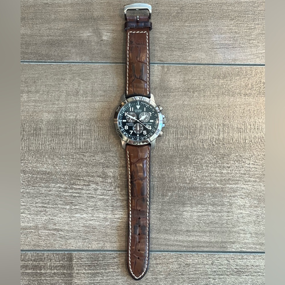 Citizen Eco-Drive e820-s061636 Mens Watch Titanium Original Brown Leather Strap